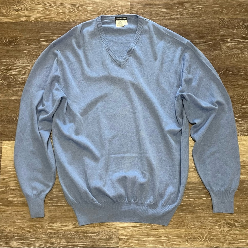 Vintage Bergdorf Goodman Sweater 100% Virgin Wool Made In Italy V Neck Soft Feel